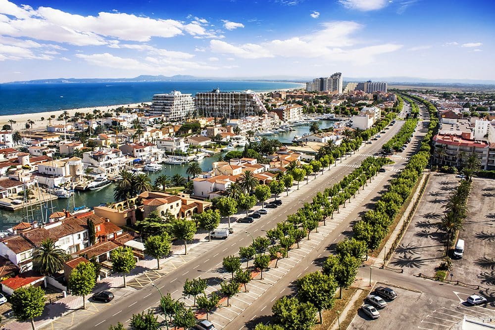 Immocenter services à Empuriabrava, Catalonia