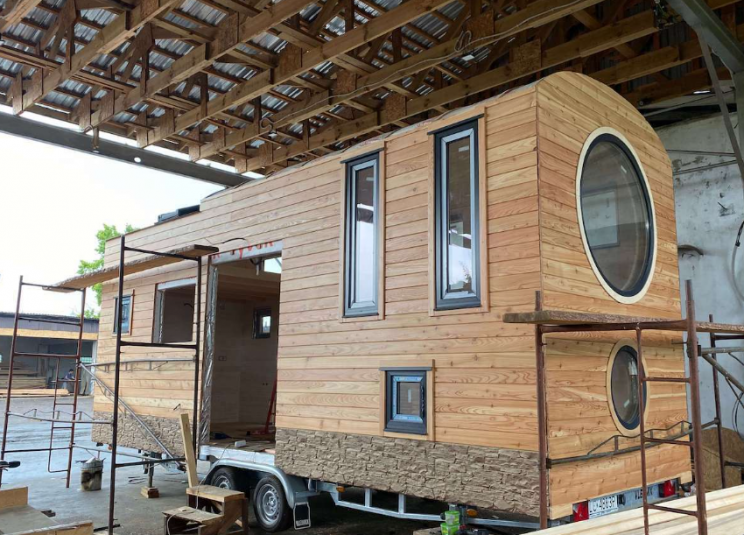 Al construirse en una fábrica, se evitan los contratiempos climáticos y se agiliza el proceso. / Solidbud