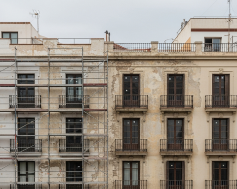 Málaga transforme trois bâtiments abandonnés en logements sociaux